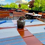 Kornblume Hotel *
