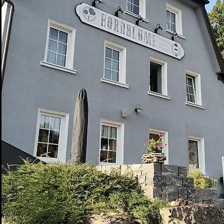 Kornblume Hotel *
